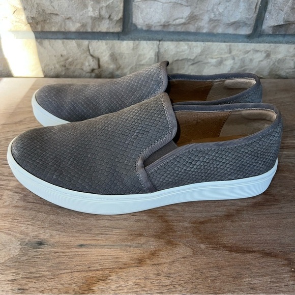 SOFFT Snake Embossed Casual Loafers Size 8.5M Gray Leather - Picture 5 of 11